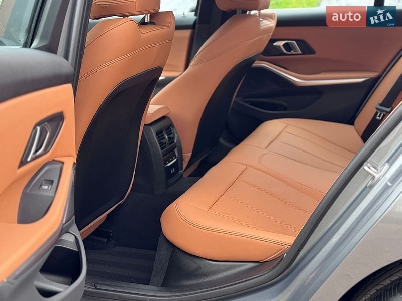 Седан BMW 3 Series 2025 в Киеве