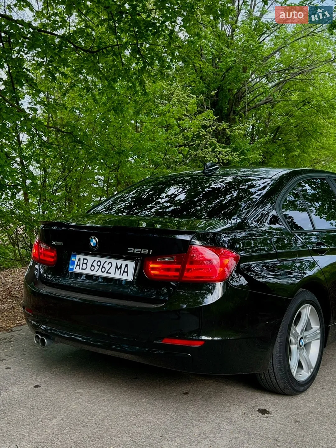 BMW 3 Series 2013 VIN WBA3B5C51EP539816 фото оголошення 6 з 19