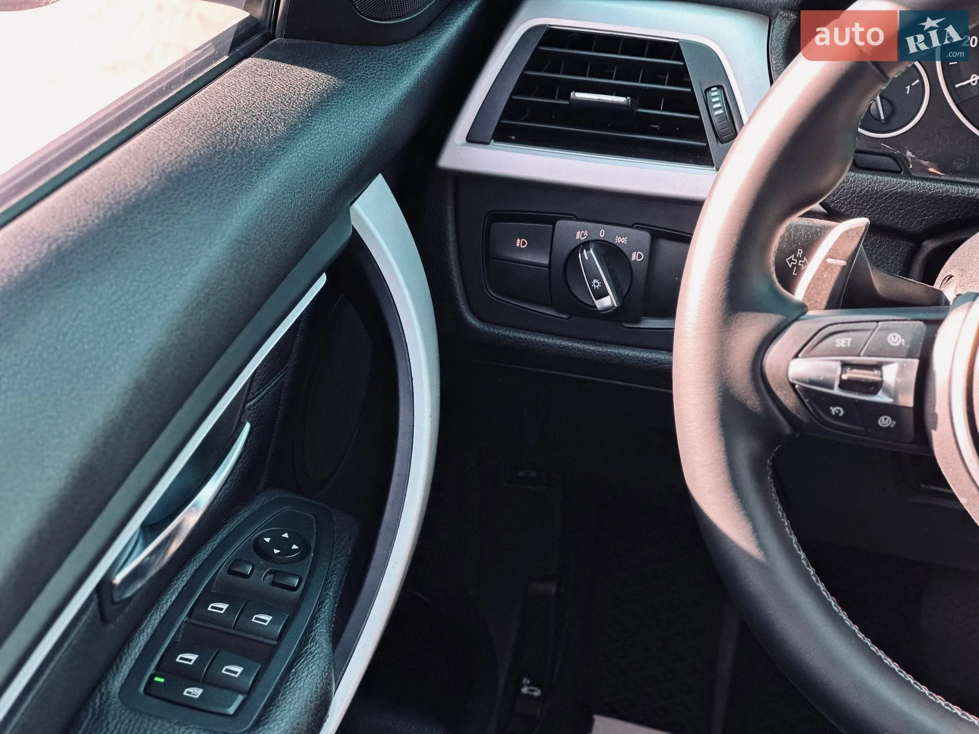 2012 BMW 3er - мініатюра 30