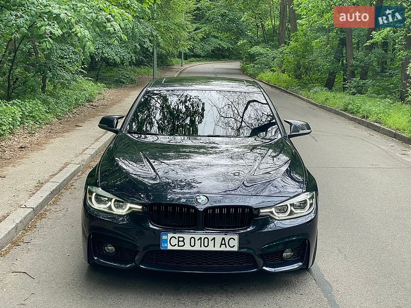 Седан BMW 3 Series 2016 в Киеве