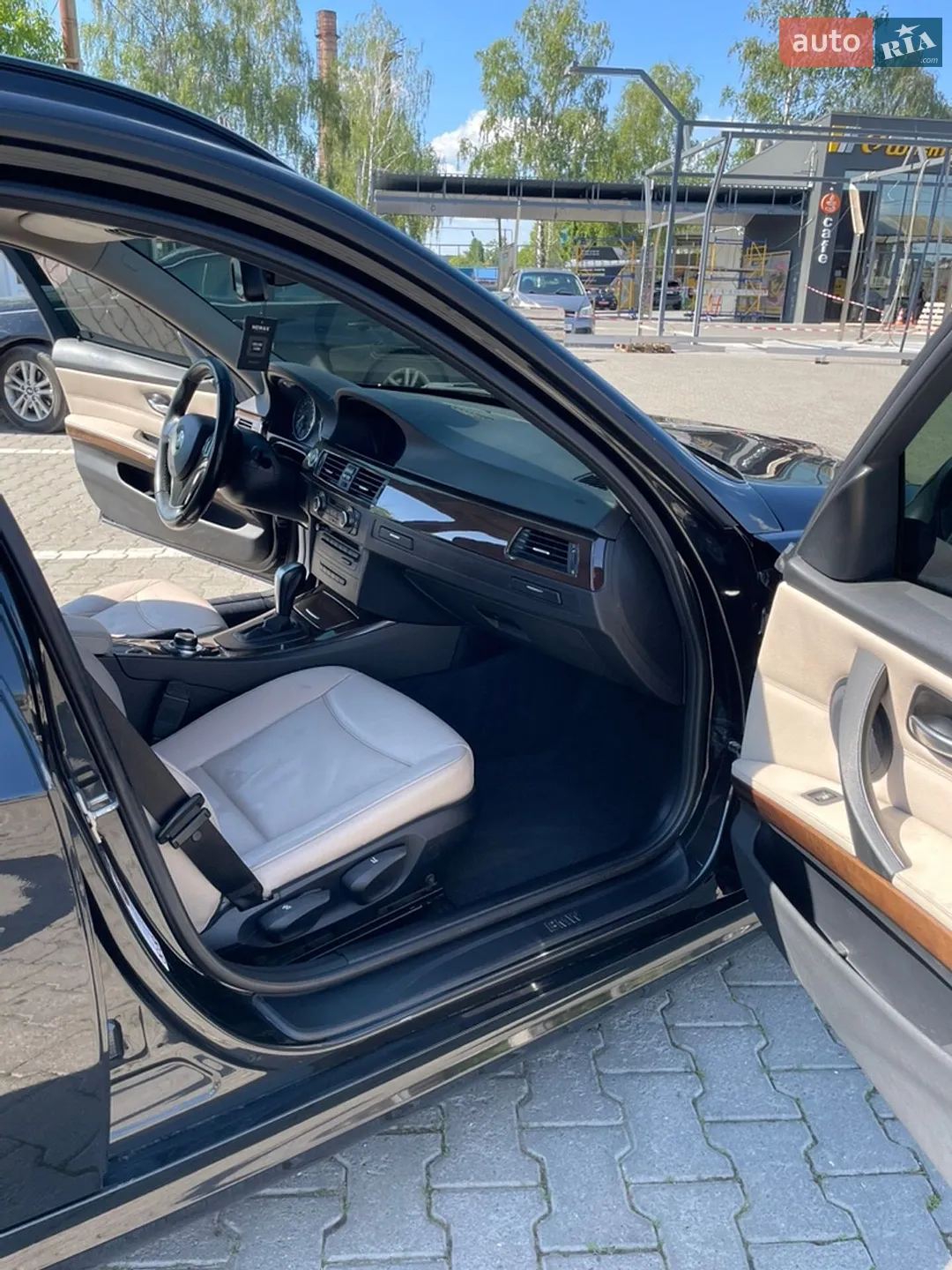 2010 BMW 3er - мініатюра 21
