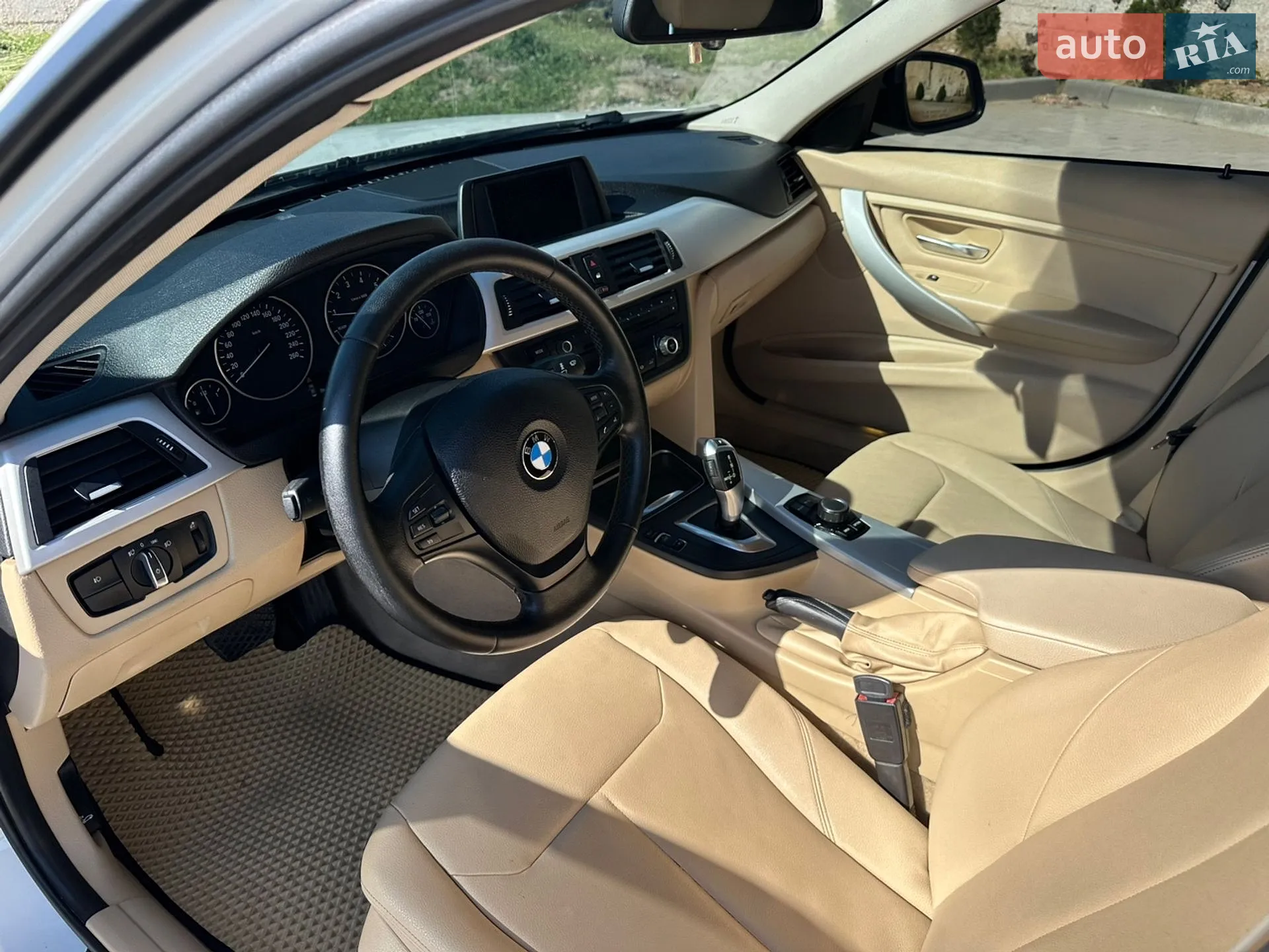 2012 BMW 3er - мініатюра 8
