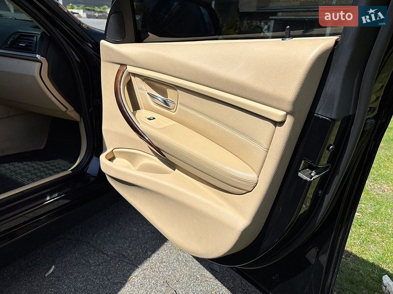 Седан BMW 3 Series 2013 в Хмельницком