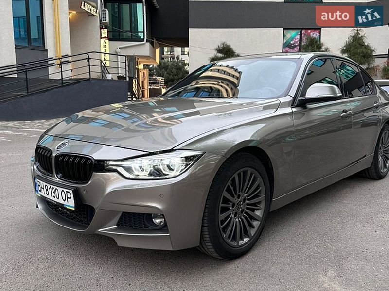 Седан BMW 3 Series 2016 в Киеве