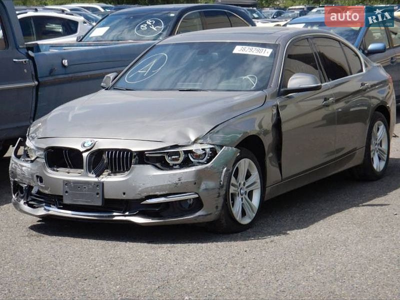 Седан BMW 3 Series 2016 в Киеве