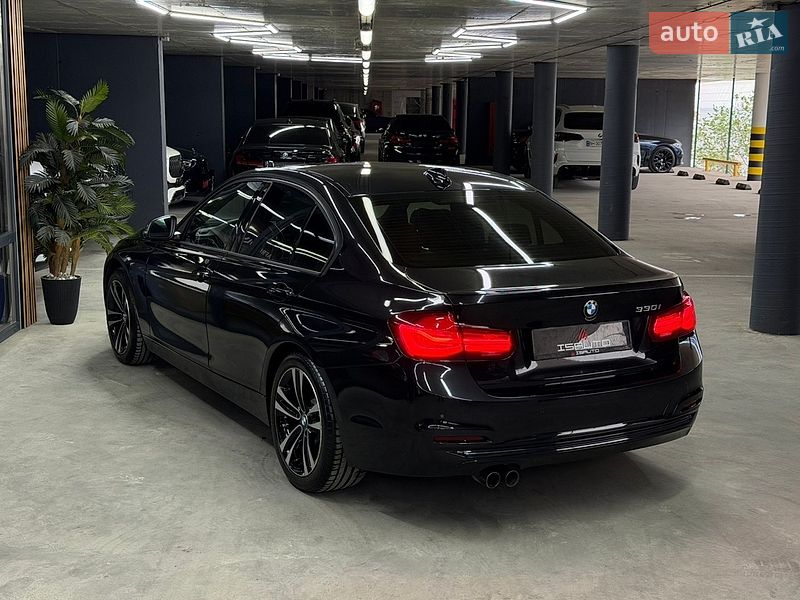 Седан BMW 3 Series 2018 в Одессе