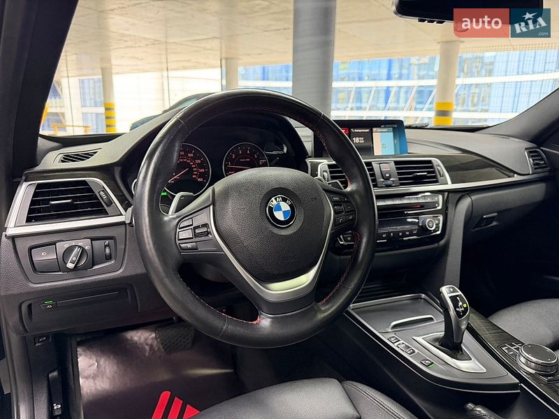 Седан BMW 3 Series 2018 в Одессе