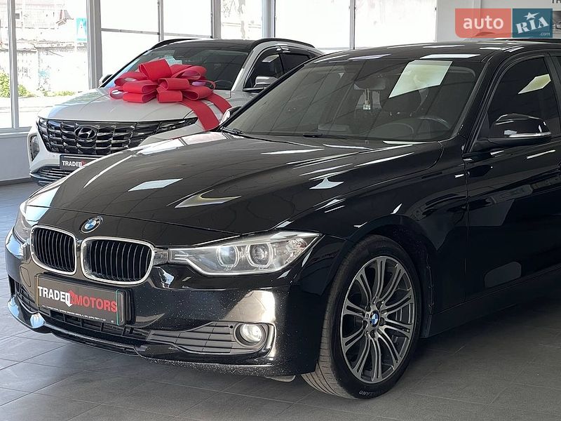 Седан BMW 3 Series 2013 в Киеве