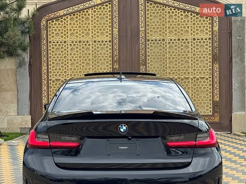 BMW 3 Series 2019 VIN WBA5R1C53KFH01270 фото оголошення 5 з 50