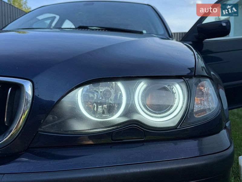 Седан BMW 3 Series 2002 в Киеве