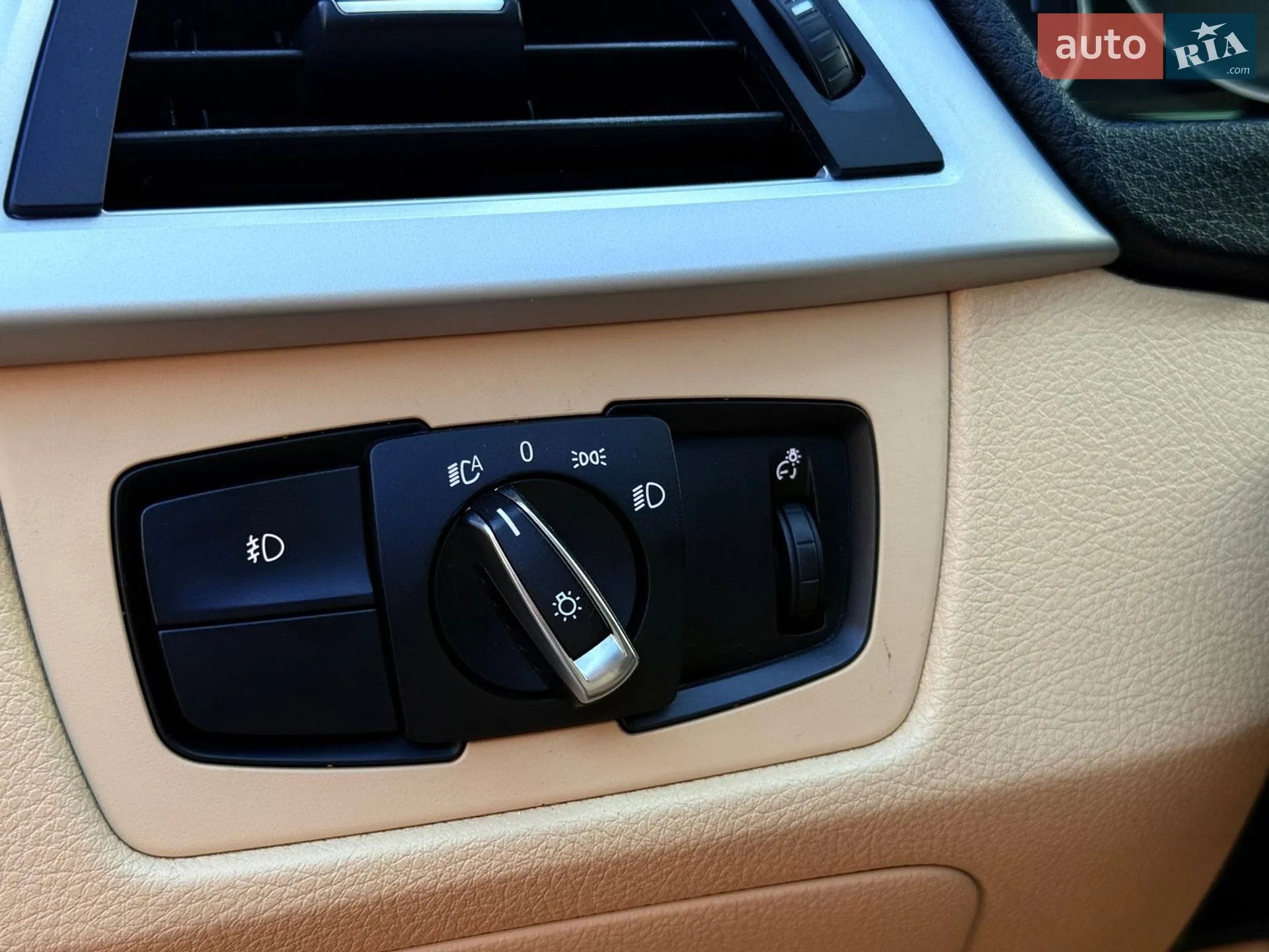 2012 BMW 3er - мініатюра 13