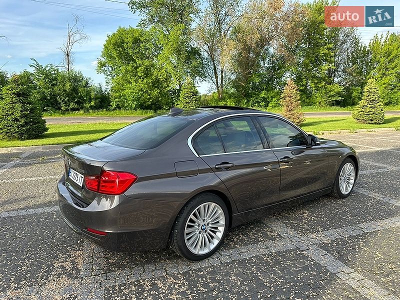 Седан BMW 3 Series 2015 в Пирятине