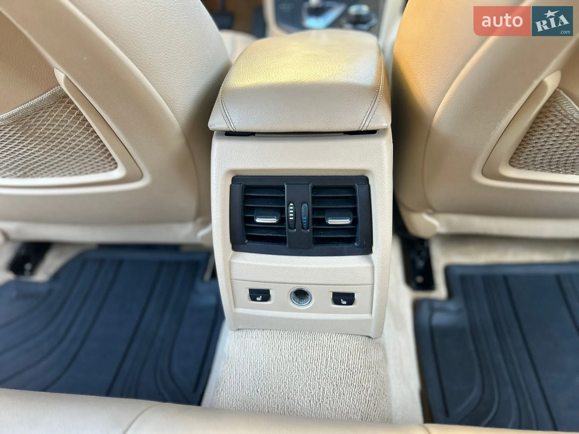 2012 BMW 3er - мініатюра 13