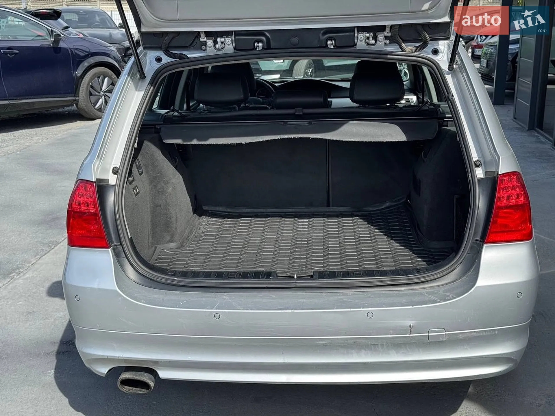 2010 BMW 3er - мініатюра 15