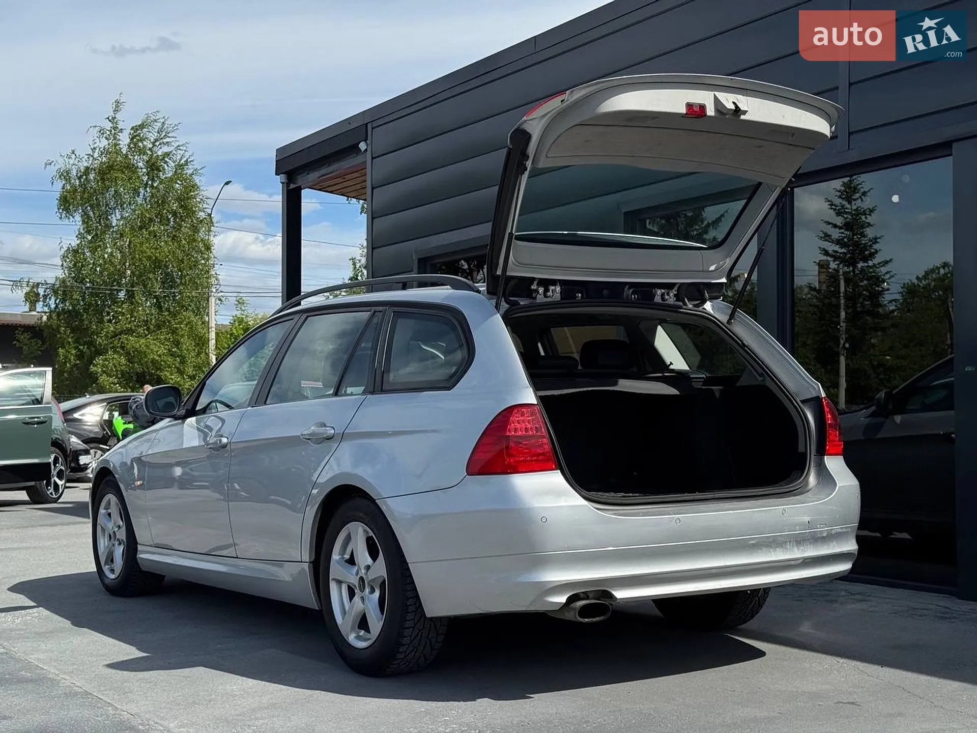 2010 BMW 3er - мініатюра 16
