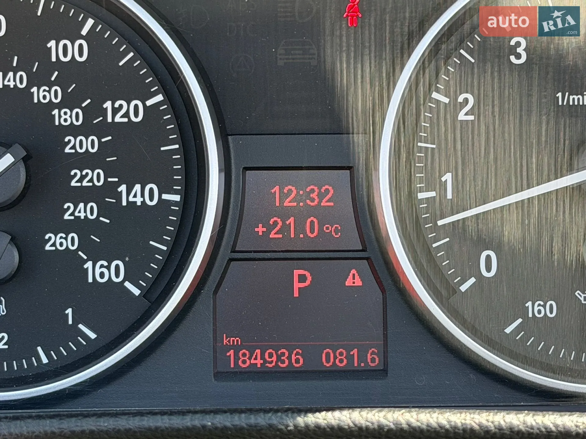 2010 BMW 3er - мініатюра 11