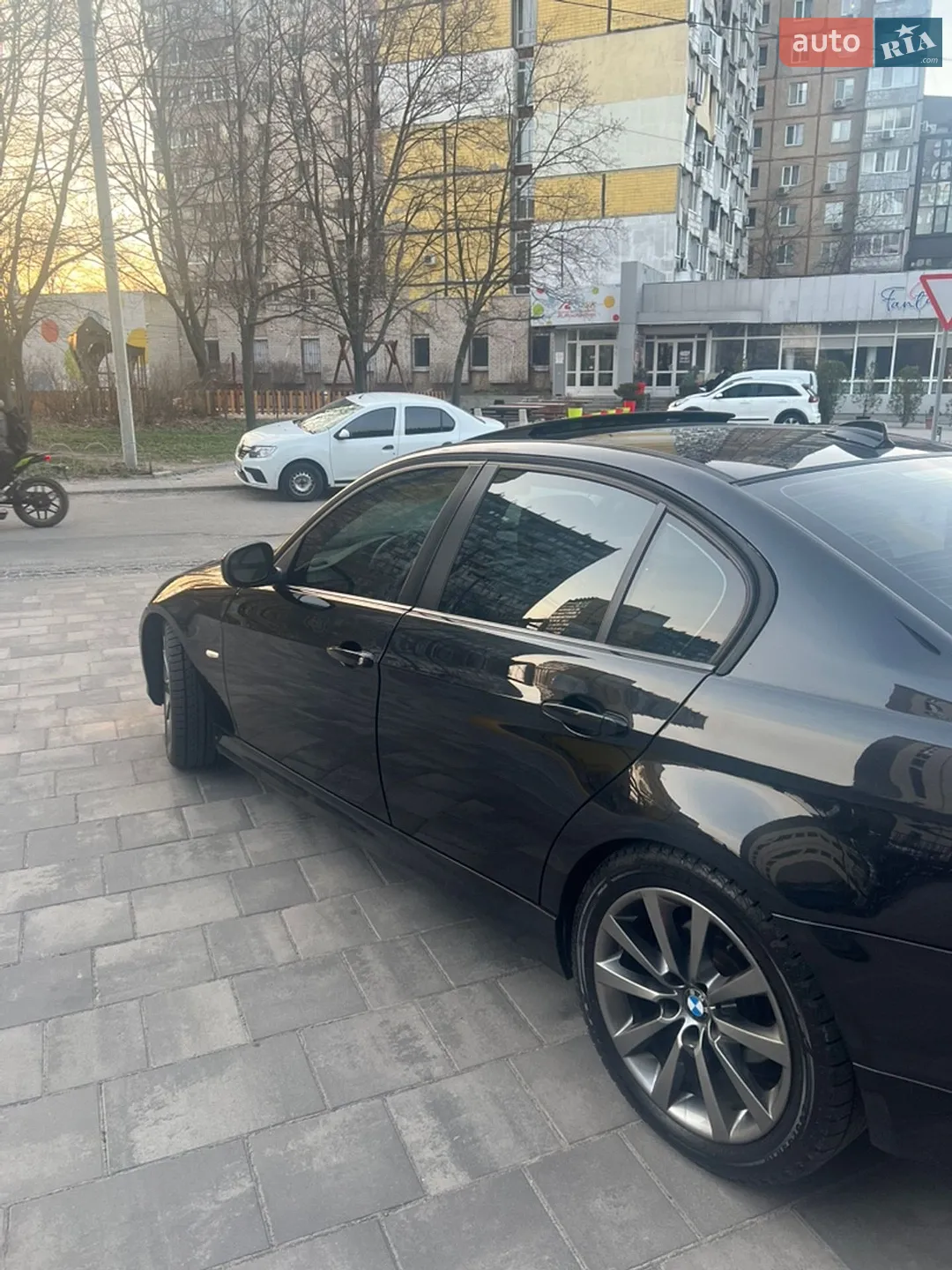 2011 BMW 3er - мініатюра 8