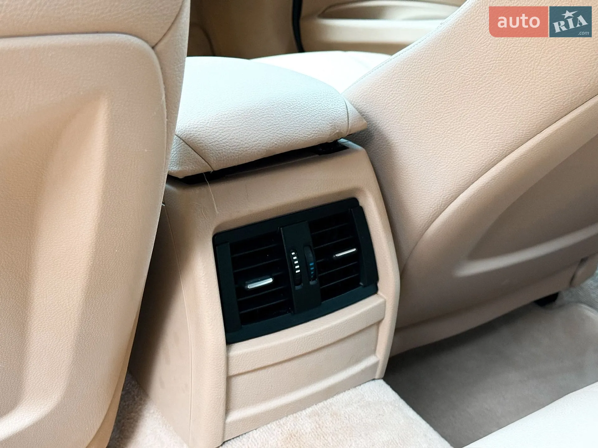 2013 BMW 3er - мініатюра 8