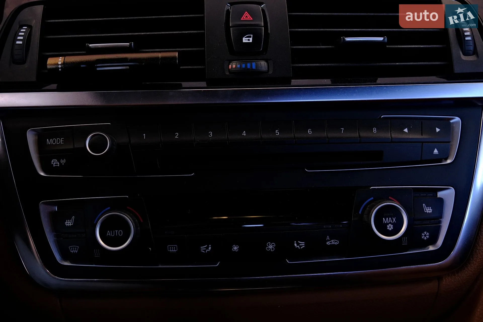 2012 BMW 3er - мініатюра 16