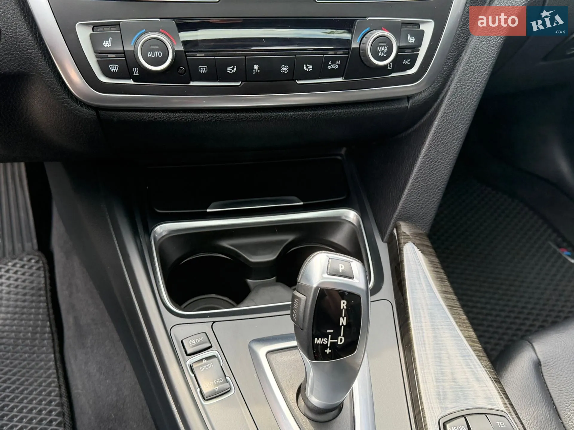2012 BMW 3er - мініатюра 36
