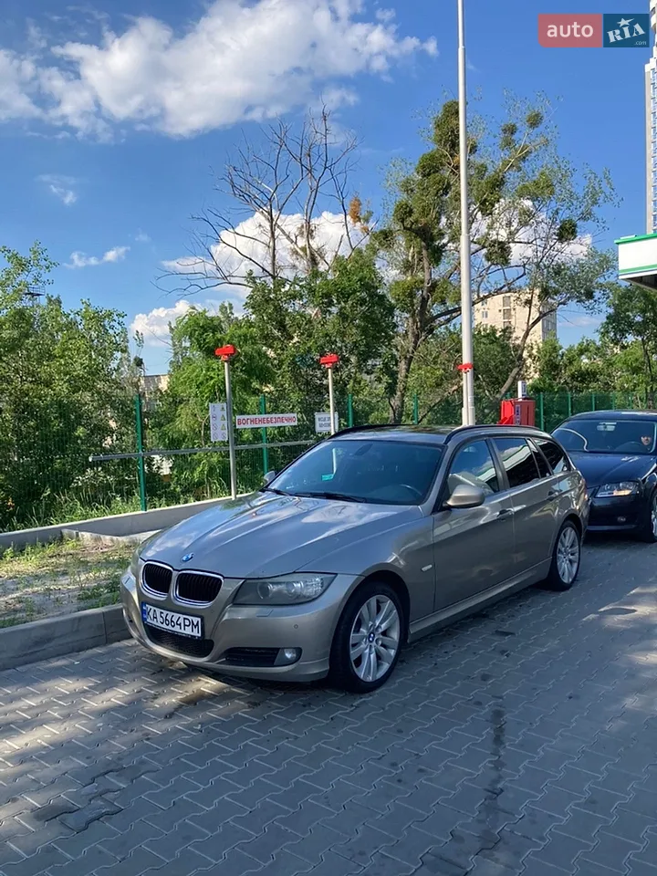 2010 BMW 3er - мініатюра 18