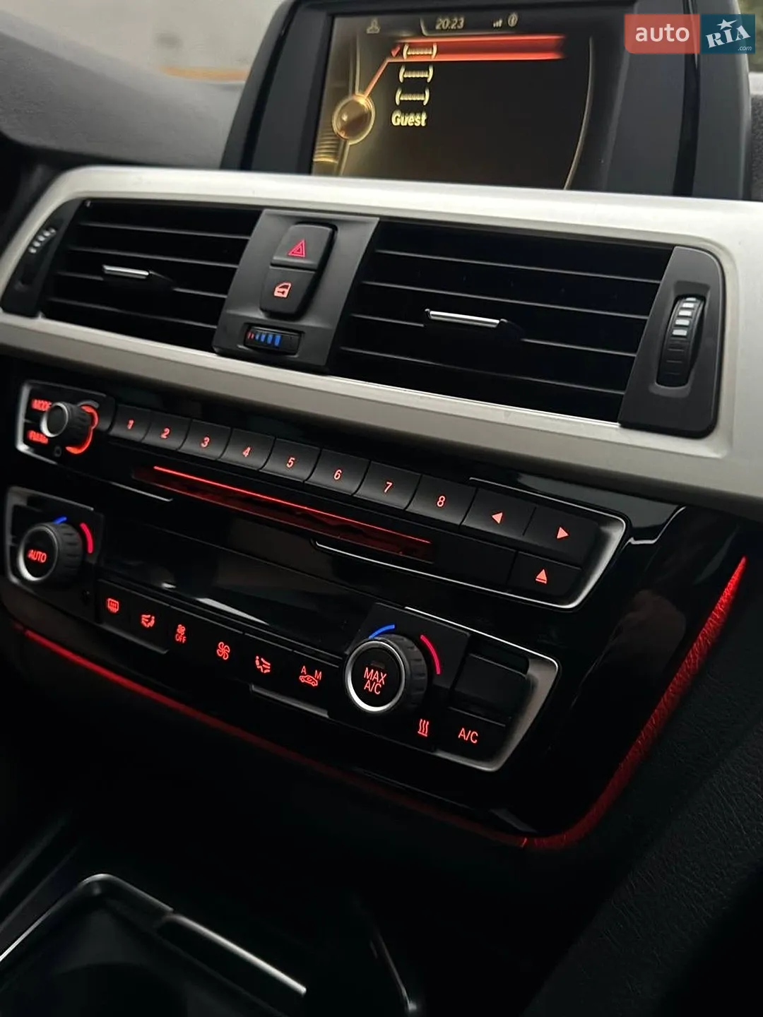 2017 BMW 3er - мініатюра 19