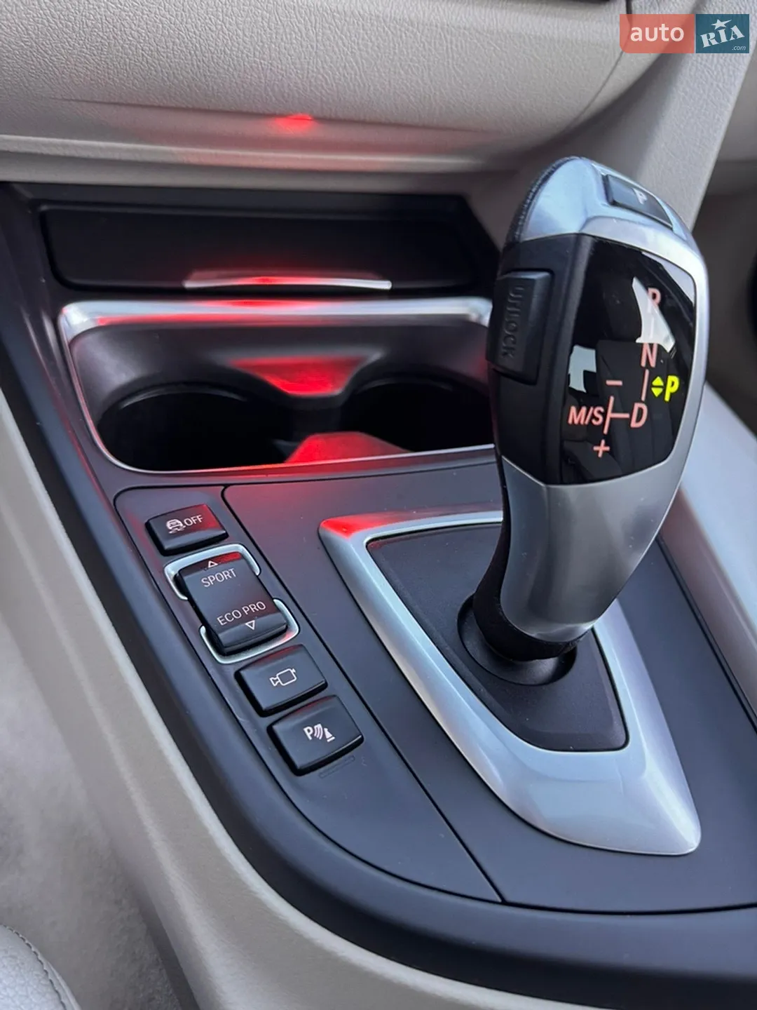 2012 BMW 3er - мініатюра 11