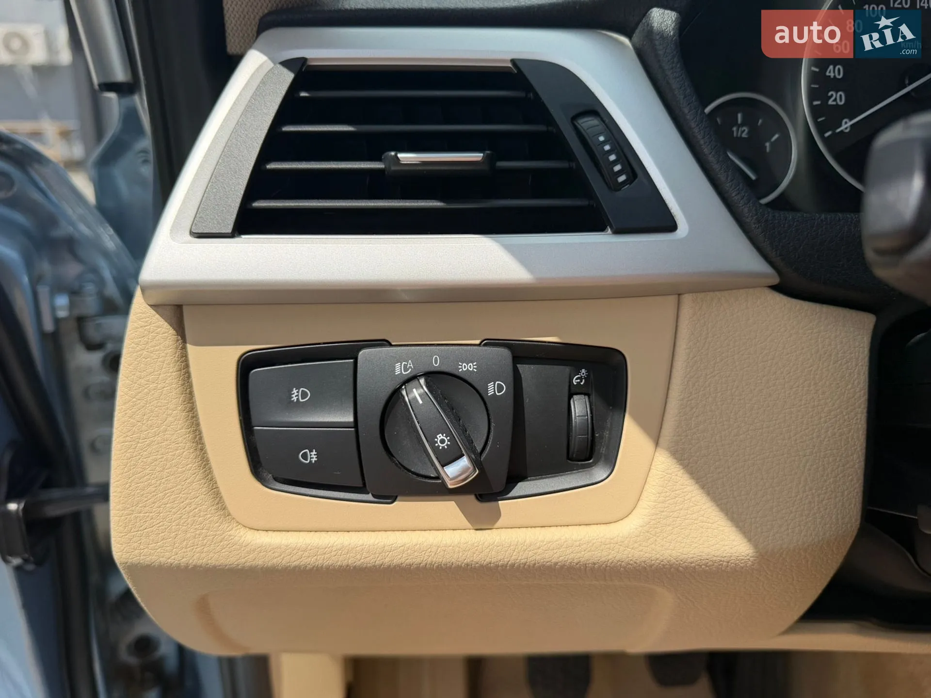 2013 BMW 3er - мініатюра 38