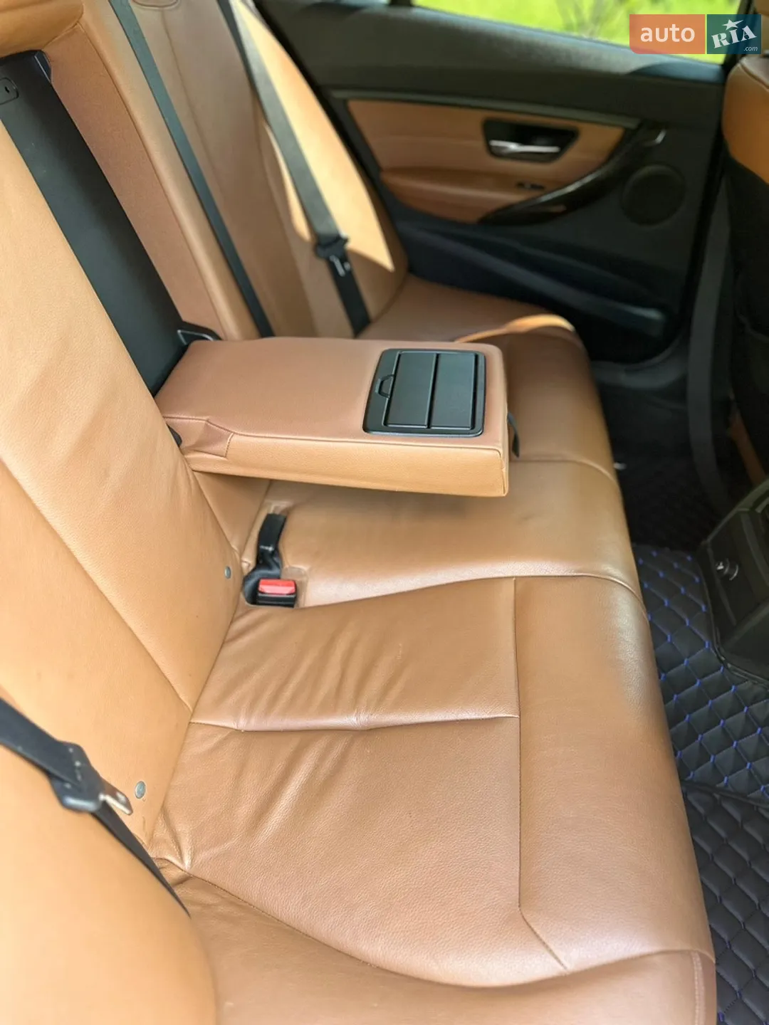 BMW 3 Series 2012 VIN WBA3A5C5XCF341886 фото оголошення 11 з 17