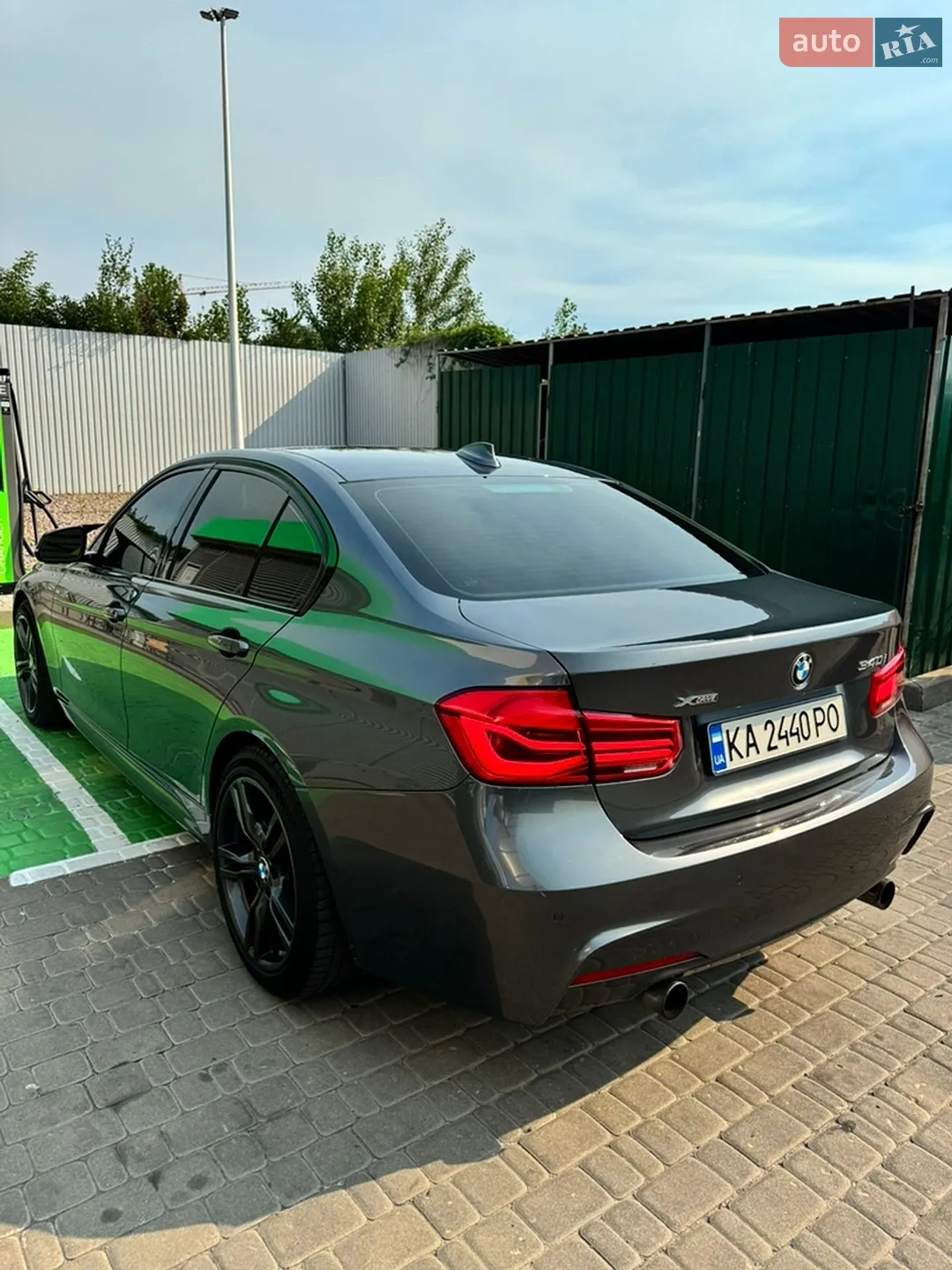 BMW 3 Series 2017 VIN WBA8B7G33HNU37816 фото оголошення 14 з 34