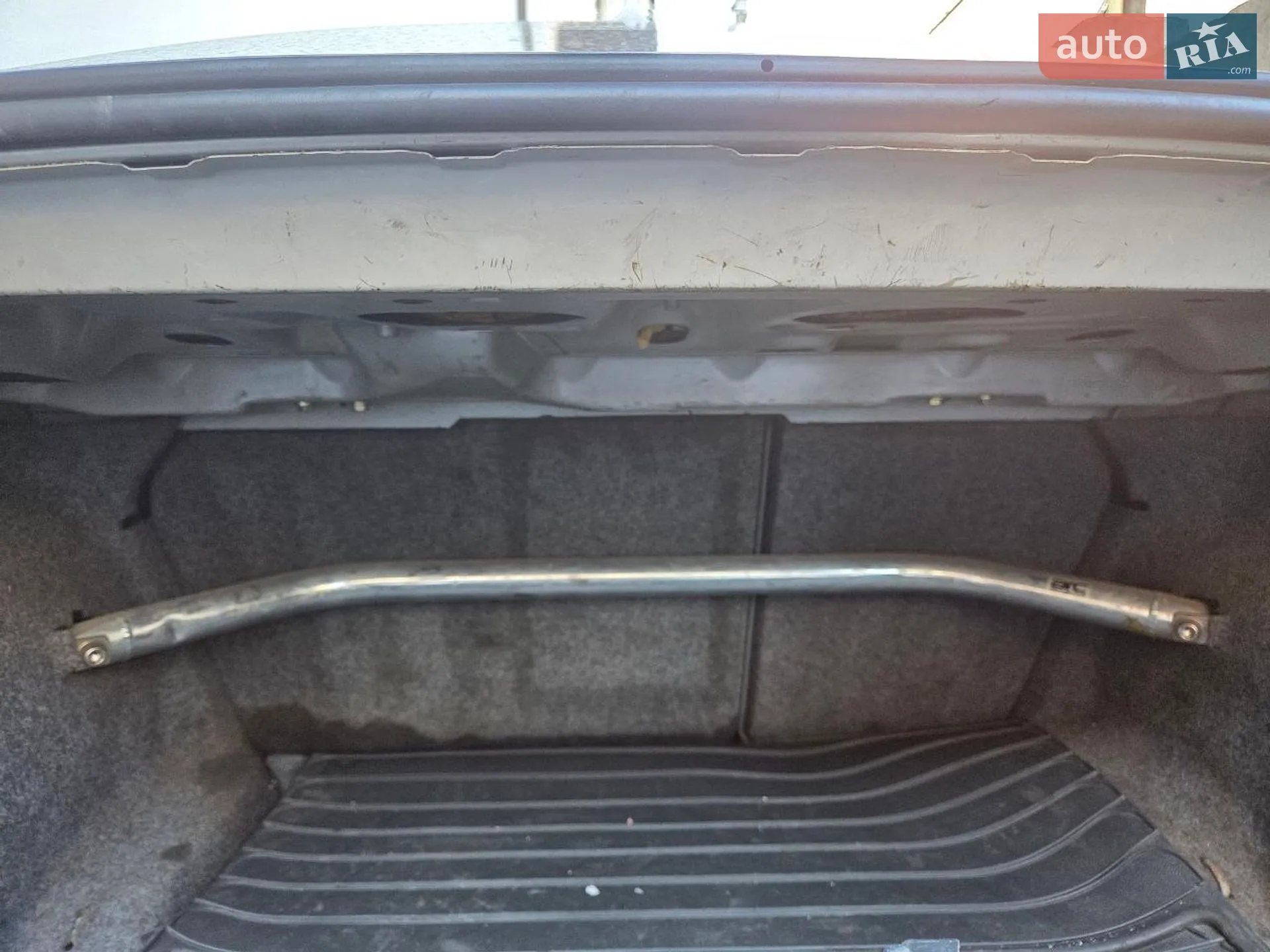 BMW 3 Series 2003 VIN WBABV91040PJ84828 фото оголошення 4 з 14