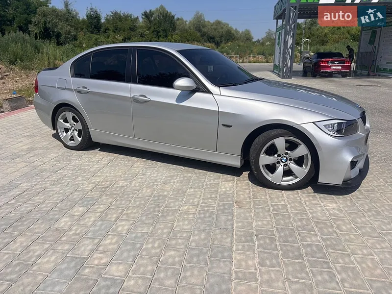 BMW 3 Series 2006 VIN WBAVA51000VA71653 фото оголошення 4 з 44