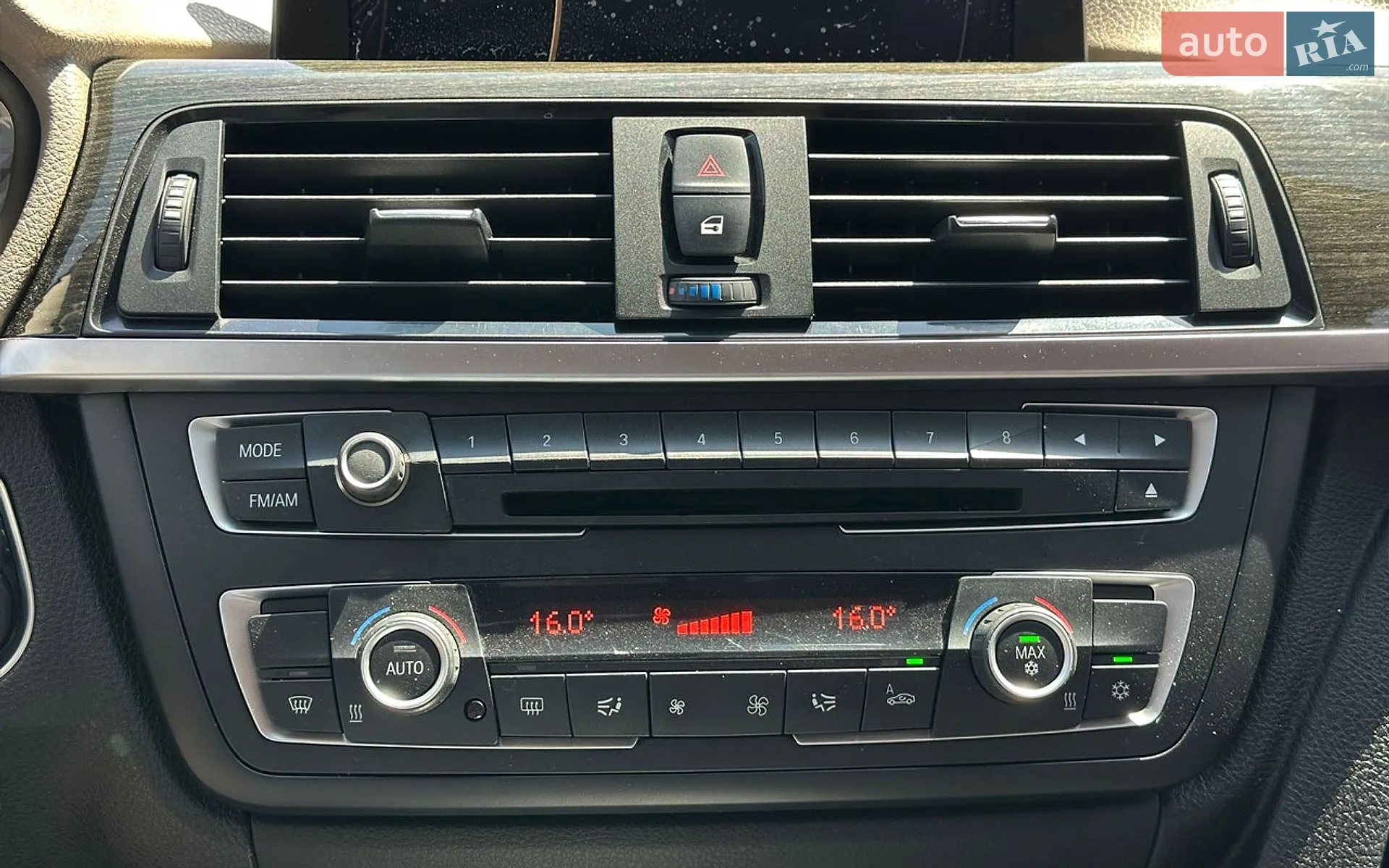 2012 BMW 3er - мініатюра 22