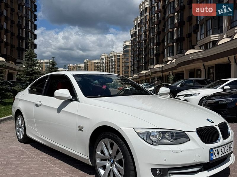 BMW 3 Series 2010