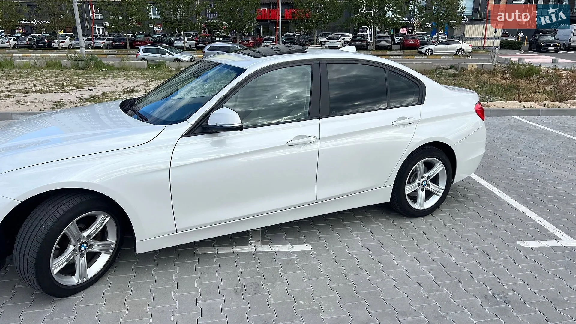 2015 BMW 3er - мініатюра 2