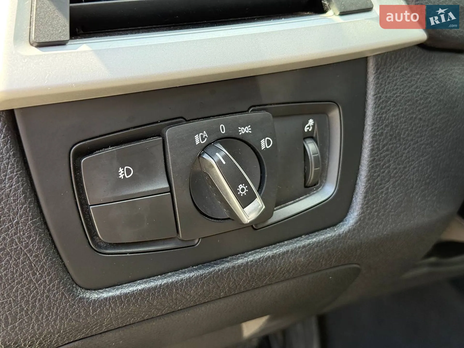 2012 BMW 3er - мініатюра 32