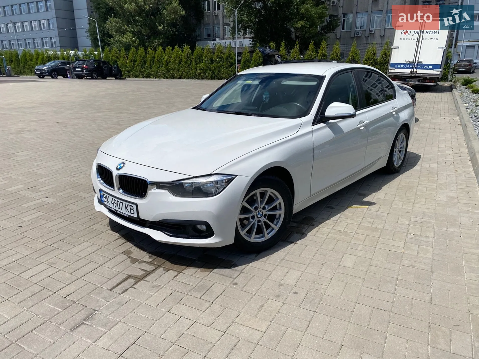 2016 BMW 3er - мініатюра 2