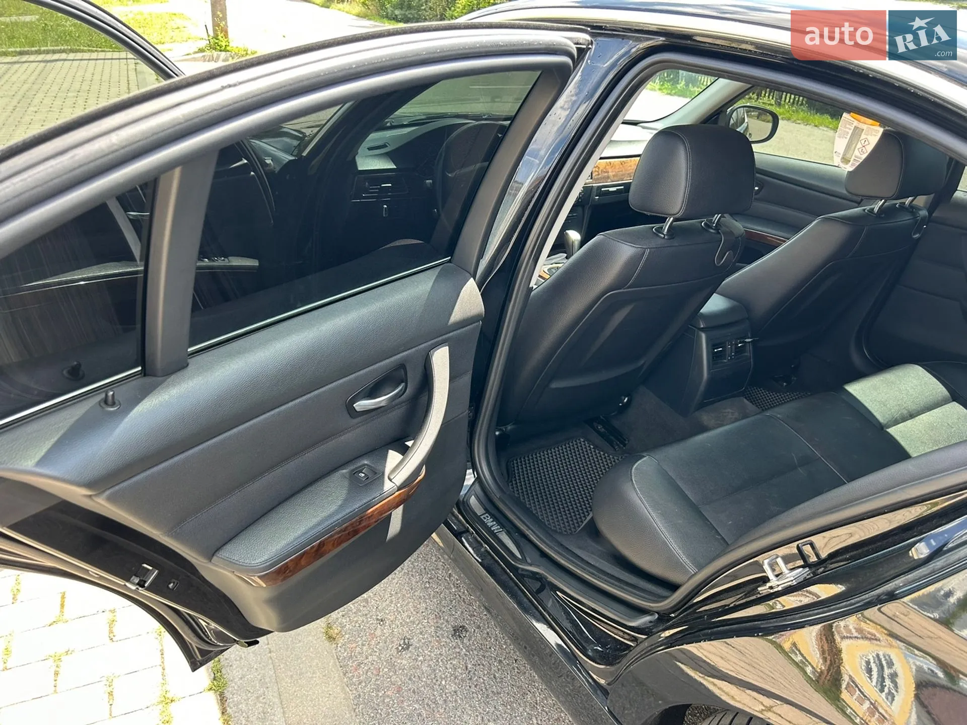 2010 BMW 3er - мініатюра 8