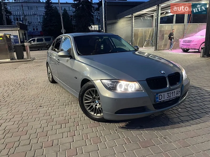BMW 3 Series 2005