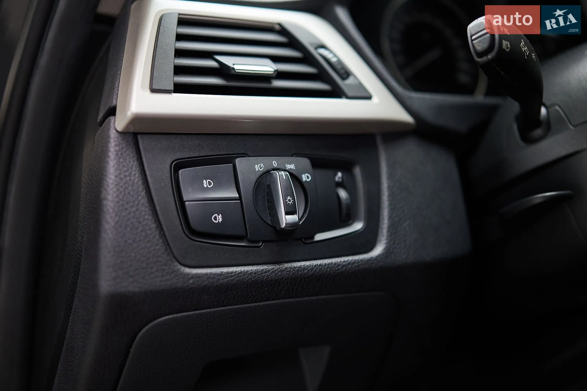2016 BMW 3er - мініатюра 16