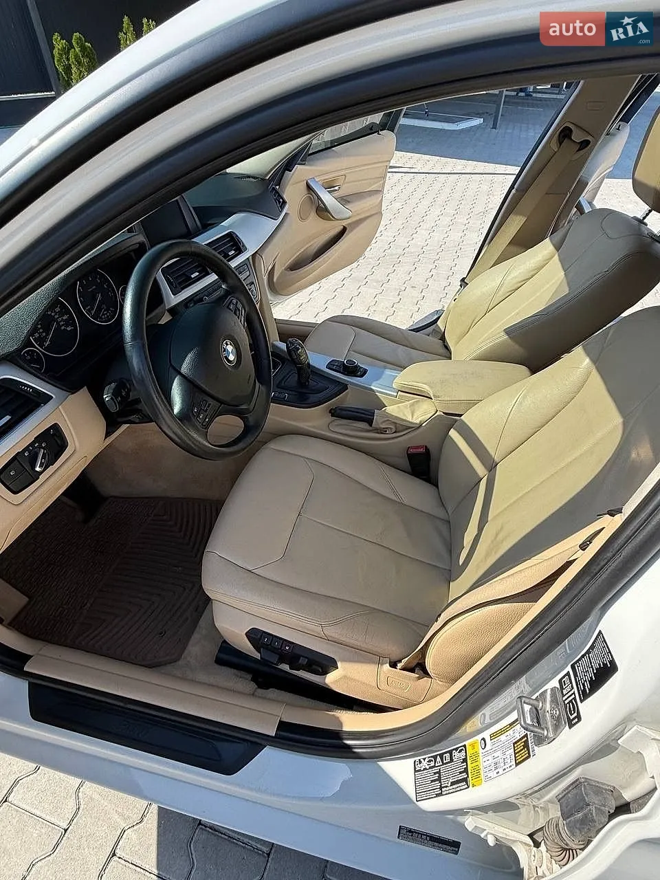 2012 BMW 3er - мініатюра 11