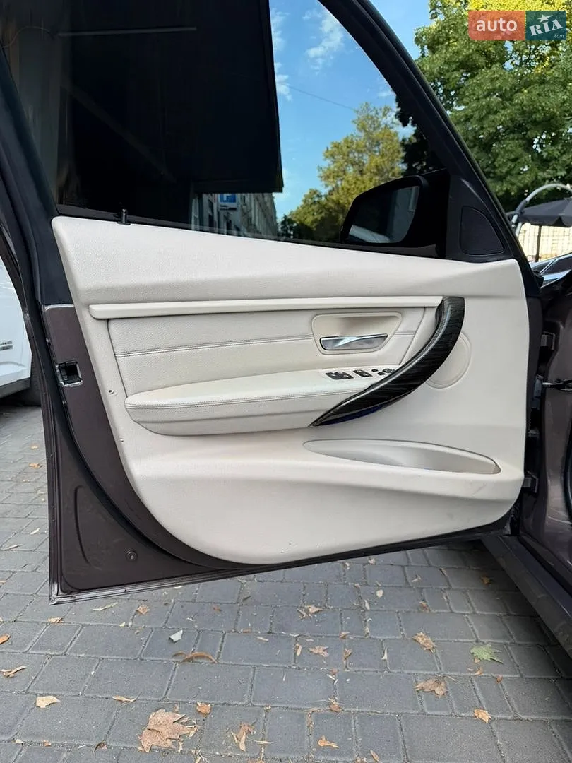 2012 BMW 3er - мініатюра 17