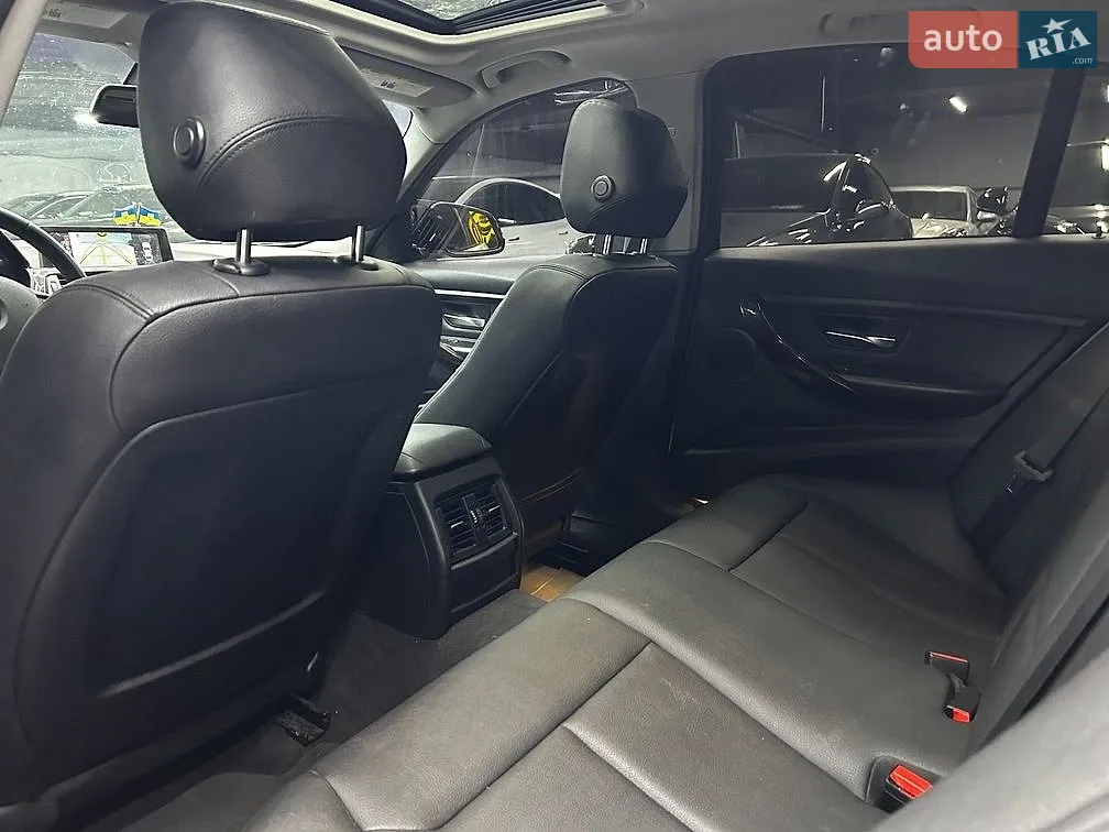 2015 BMW 3er - мініатюра 28