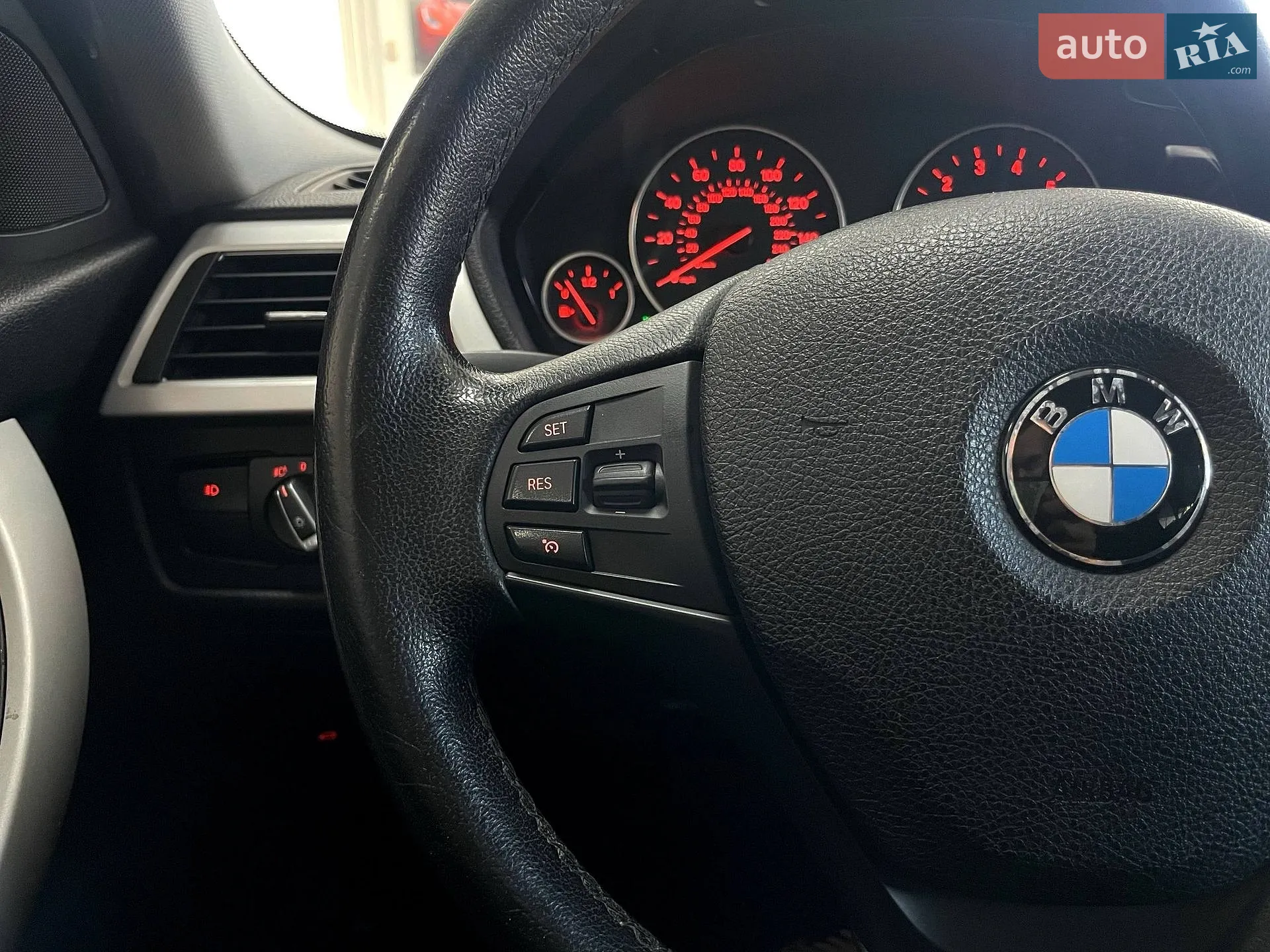 2013 BMW 3er - мініатюра 19