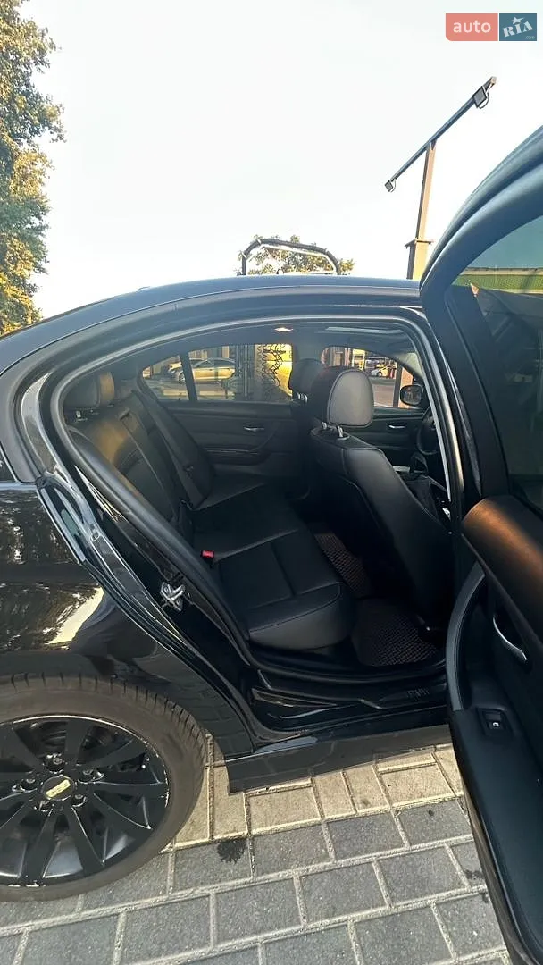 2011 BMW 3er - мініатюра 11