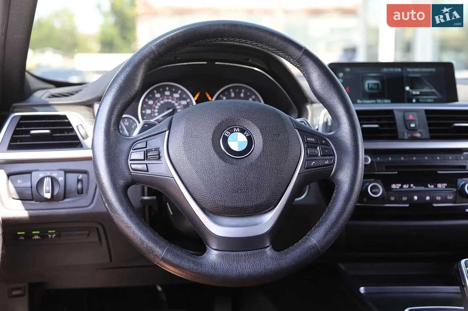 2017 BMW 3er - мініатюра 16