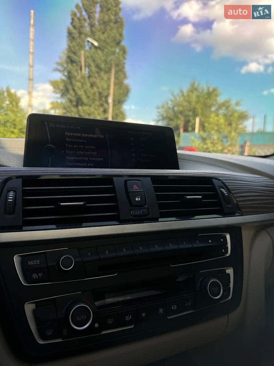 2012 BMW 3er - мініатюра 17