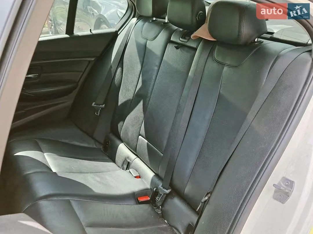 2013 BMW 3er - мініатюра 13