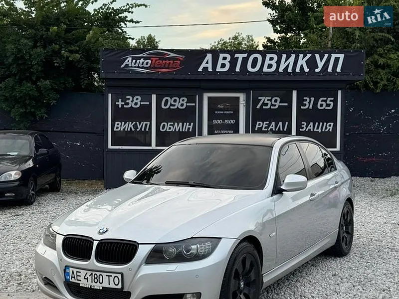 BMW 3 Series 2009