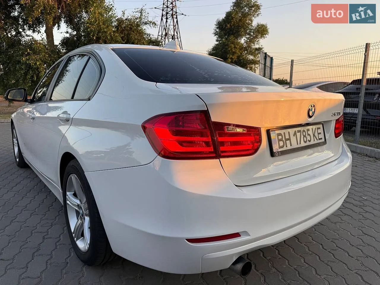 2015 BMW 3er - мініатюра 2